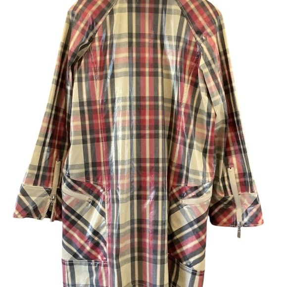 Beliza Rain Jacket - Picture 3 of 9